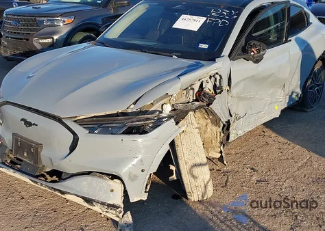 2024 Ford Mustang Mach-E Premium из США, поврежденный, VIN 3FMTK3R70RMA14883